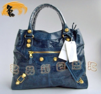084326B �����¿� BALENCIAGA ��������ʱ�о������ǿ������ ����ɫ