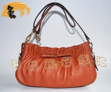 5645 Prada���¿�����ţƤŮ�� Pradaб��� Pradaʱ������Ů�� ����ɫ