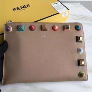 FENDI �ҵ� 0365L �¿�����СţƤ��ɫí�������������ð� ��ɫ