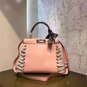 Fendi �ҵ� Peekaboo 2017�¿�СţƤ��֯�ֱ������ ��ɫ