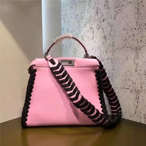 FENDI  �ҵ�7210 СţƤ������� Ƥ������ ������� ������