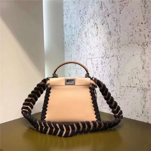 FENDI  �ҵ�7210 СţƤ������� Ƥ������ ������� ������