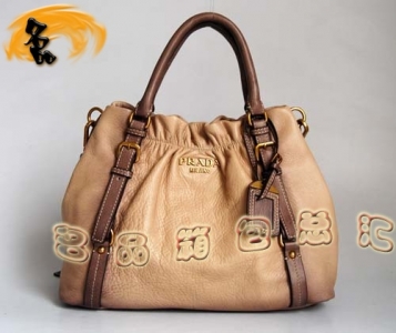 80043 Prada���¿� Ůʿ����� Pradaб��� ������ţƤʱ������Ů�� �׻�ɫ