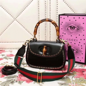 488800 GUCCI ����Բ�� ����װ�� ����ֱ� ������ ��ɫ