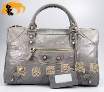 084324A BalenciagaŮ�� ����� ������������� ������Ƥʱ������Ů�� ǳ��ɫ