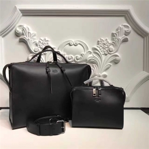 Fendi �ҵ� 400 ����� б��� ���ֹ� �������еĳ�������