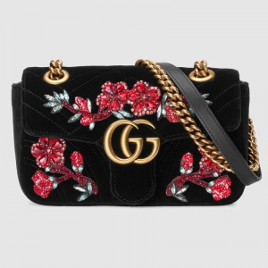 446744 GUCCI GG Marmontϵ�� ���� ���λ�������� �����ִ� ��ɫ