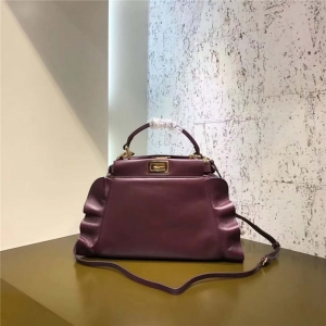 FENDI �ҵ� 8773 2107ʱװ��� ���ƺ�Ҷ�� СţƤƴɫ ��������� �Ϻ�ɫ