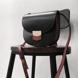 Celine ���� Trotteur С��ţƤ ��� Ůʿ����б�淭�Ǹ��Ű������� ���ש��