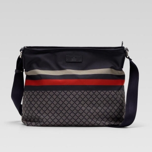 270410 �������¿� Gucciб��� ʱ���п����а� Gucci�а� ����ɫ