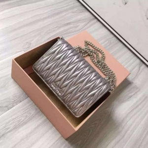Miumiu������� Miumiu2017����Ů���¿�