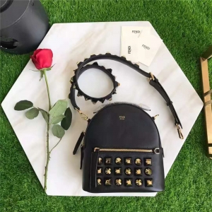 FENDI 2017��Ʒ �ҵ� Ůʿ���� ����СţƤí���� ˫��� ��ɫ