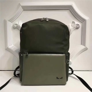 Fendi �ҵ��¿� ����ƴƤ BAG BUGS�۾�ͼ�� ˫�米�� ����ɫ