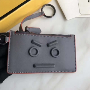 FENDI �ҵ� 2017�¿� face����ͬɫ���� СţƤ ��Ǯ��Կ�װ� ��ɫ