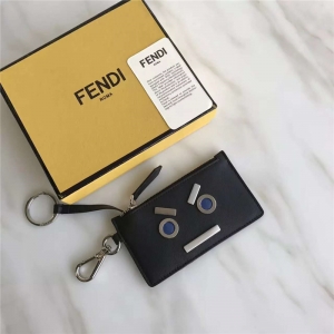 FENDI �ҵ� 0235Ƥ�������װ��СţƤ���в㿨Ƭ�� ��Ǯ�� Կ�װ� ��ɫ