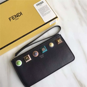 FENDI �ҵ� 1512 2017�¿�СţƤí��װ���˱�������Ǯ�� ��ɫ