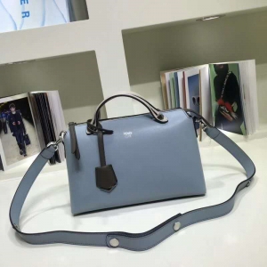 149S FENDI �ҵ� 2017�¿� ����СţƤ ƴɫ��ʿ���������� ����ƴ��