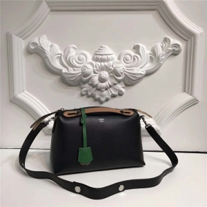 149S FENDI �ҵ� 2017�¿� ����СţƤ ƴɫ��ʿ���������� ��ƴ��