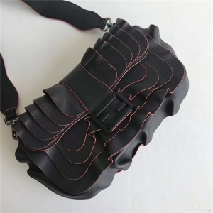 8782 FENDI �ҵ� ʱװ��� ���ƺ�Ҷ�� Ƥ���� ��ɫ