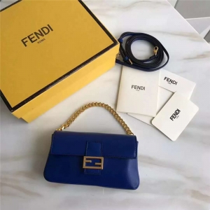 212 FENDI �ҵ� ʱװ��MICRO BAGUETTE ����˫F ���� ����б��� ��ɫ