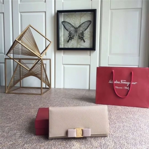 22A900 Ferragamo ������Ľ Vara �������� Ůʿ�����Ǯ�� ���