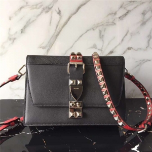 1BD120 Prada������ 2018�紺���¿� í��װ�� СţƤ�ִ� ��ɫ