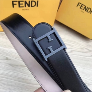 Fendi�ҵ� СţƤ ˫F��־ �⻬Ƥ ��ʿ���� �ƹ�ڿ�