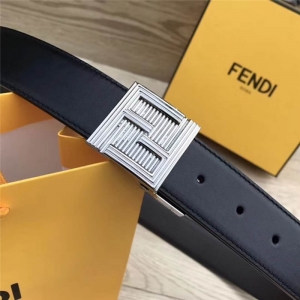 7C0353 Fendi�ҵ� СţƤ ˫F��־ ��ת���� ˫����� ��ʿ���� ����