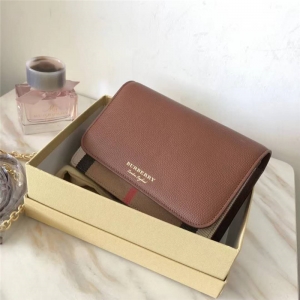 BurberryŮ�� �ٷ��¿� �ͱ���б��� ���ð���� ��ɫ