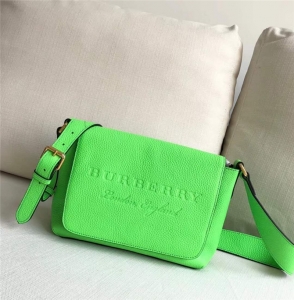 40658791 Burberry�ͱ��� ר������ С�� ѹ��Ƥ�� ��ʹ�� ��ɫ