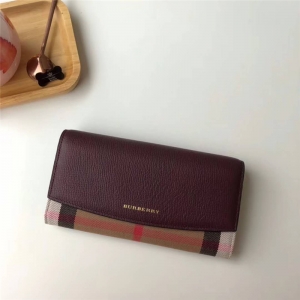 39753301 Burberry�ͱ��� Banner�ִ�ϵ�� House���� ƴƤ����Ǯ�� ���ɫ