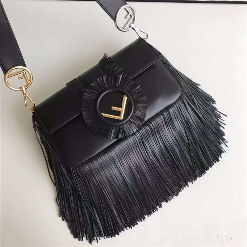 7781 FENDI�ҵ� F��־ ���䵥�� ���� �����ִ� ��ɫ
