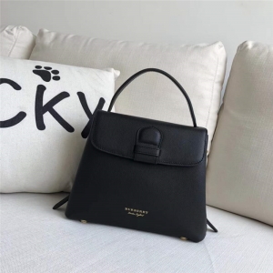 Burberry�ͱ��� ר������ �ڱ꺫�� ���ذ� ���ø��� ��ɫ