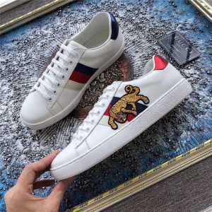 GucciЬ�� �ͻ�������Ь Gucci�Ͱ��˶�Ь GucciС��Ь ��ɫ