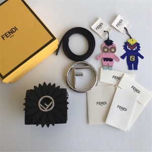 003 FENDI�ҵ� MICRO KAN I ɢǮ�� ����ԭ�� �ҵ�Ů�� ����װ�� ��ɫ