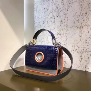 2817 FENDI�ҵ� ˮ��Ƥ ţƤ����� �ٷ��¿� �ҵϰ��� ��ɫ