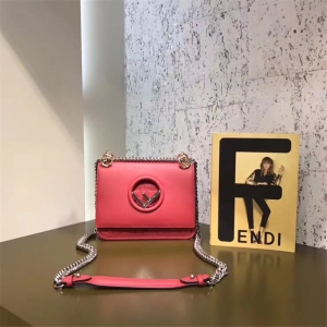 2818 FENDI�ҵ� KAN I�ִ� ţƤ����� ����˫F �ҵϰ��� ��ɫ