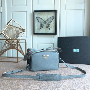 1BH082 pradaŮ�� �����ﵥ��� prada2018�¿� �����ﵥ��б��� ��ɫ