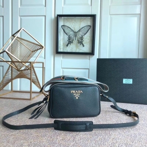 1BH082 pradaŮ�� �����ﵥ��� prada2018�¿� �����ﵥ��б��� ��ɫ