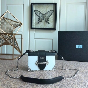 1BD018 Prada����� ������ʯ��� ʱ��Ůʿ���а� PradaŮ�� ����ţƤ ��ɫ