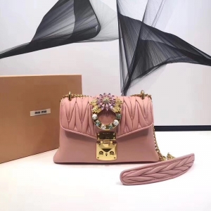 5BD103 MIUMIUר������� СţƤ ��ˮ��װ�δ��� ������ �米�� ��ɫ