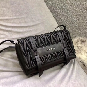 5BD076 MIUMIU���� ר���¿� Grace Lux С��Ƥ ����б��� ��ɫ