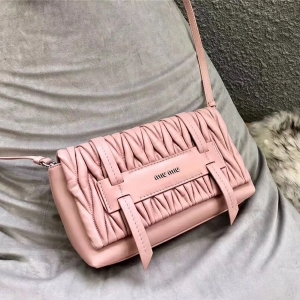 5BD076 MIUMIU���� ר���¿� Grace Lux С��Ƥ ����б��� ��ɫ