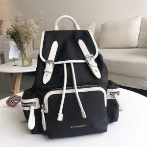 40787611 Burberry �к� The Rucksack ƴɫ����Ƥ�� ���ñ��� ��ɫ