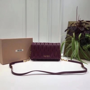 5BH017 MIUMIU���� ר���¿� ��Ƥ�Ứ͹�� ���ǰ��� �ƺ�