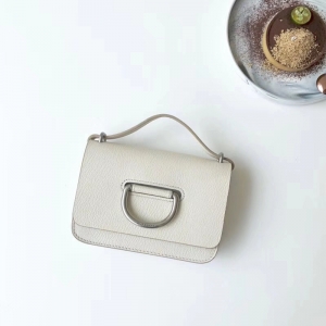  BurberryŮ�� �ͱ���Ů�� D�ͻ��� �ͱ������ Burberry����� ��ɫ