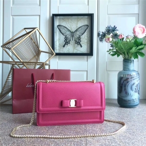 21G462 Ferragamo�Ƹ���Ľ ������ţƤ Vara������ ��� �������ǰ� õ��