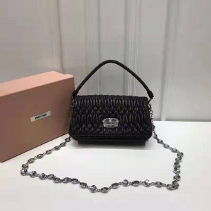 5BH012 MiuMiuŮ�� ���Ѱ��� MiuMiuб��� MiuMiu������ ����ˮ���� ��ɫ