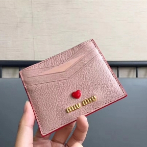 5MC002 MiuMiu���� LOVE��ʶ ����ţƤɽ���� ���ѿ�Ƭ�� ��ɫ