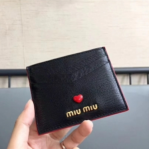 5MC002 MiuMiu���� LOVE��ʶ ����ţƤɽ���� ���ѿ�Ƭ�� ��ɫ